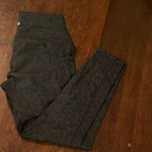 90 Degree By Reflex Camouflage Black Leggings